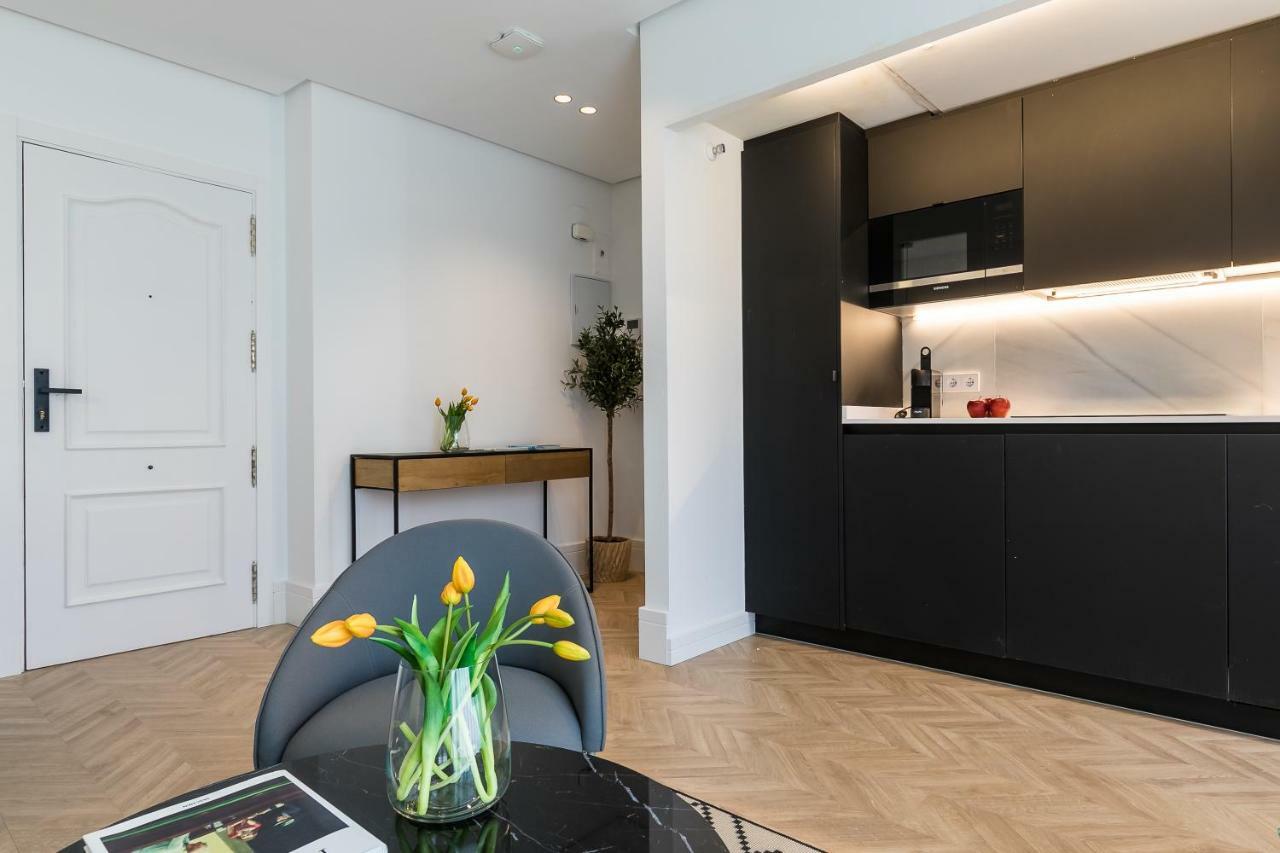 Feelathome Waldorf Suites Apartments Madrid Kültér fotó